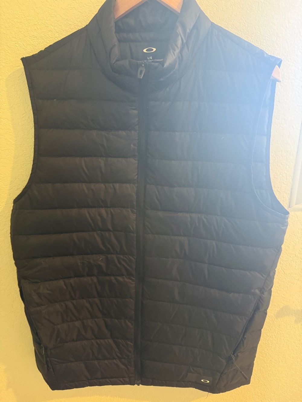 Oakley Men's Black Quilted Puffer Vest